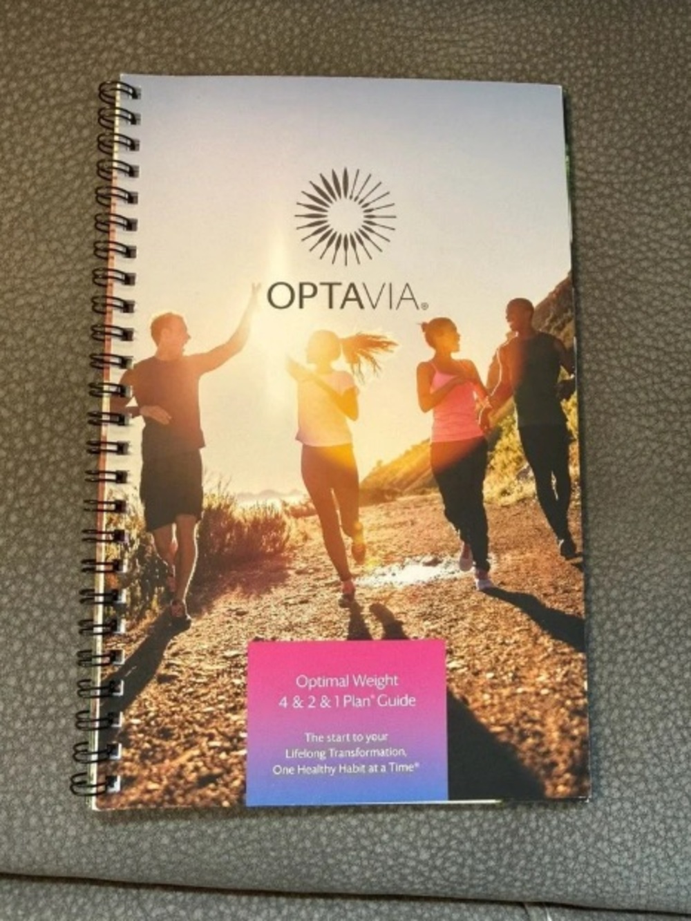 OPTAVIA Spiral Bound Optimal Weight Guide - Pink Accent